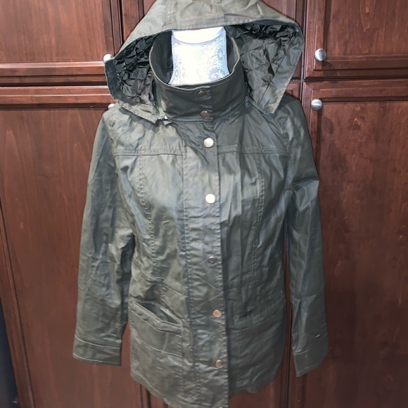 Tommy Hilfiger hooded waterproof jacket EUC sZ M - Picture 3 of 7